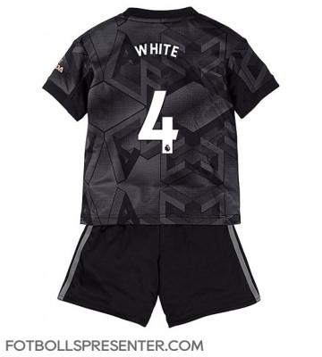 Arsenal Benjamin White #4 Bortatröja Barn 2022-23 Kortärmad (+ korta byxor)